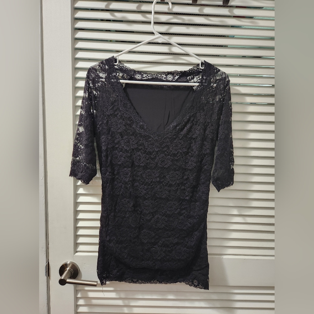 Slim 'N Lift Caresse Lace Top With Sleeves